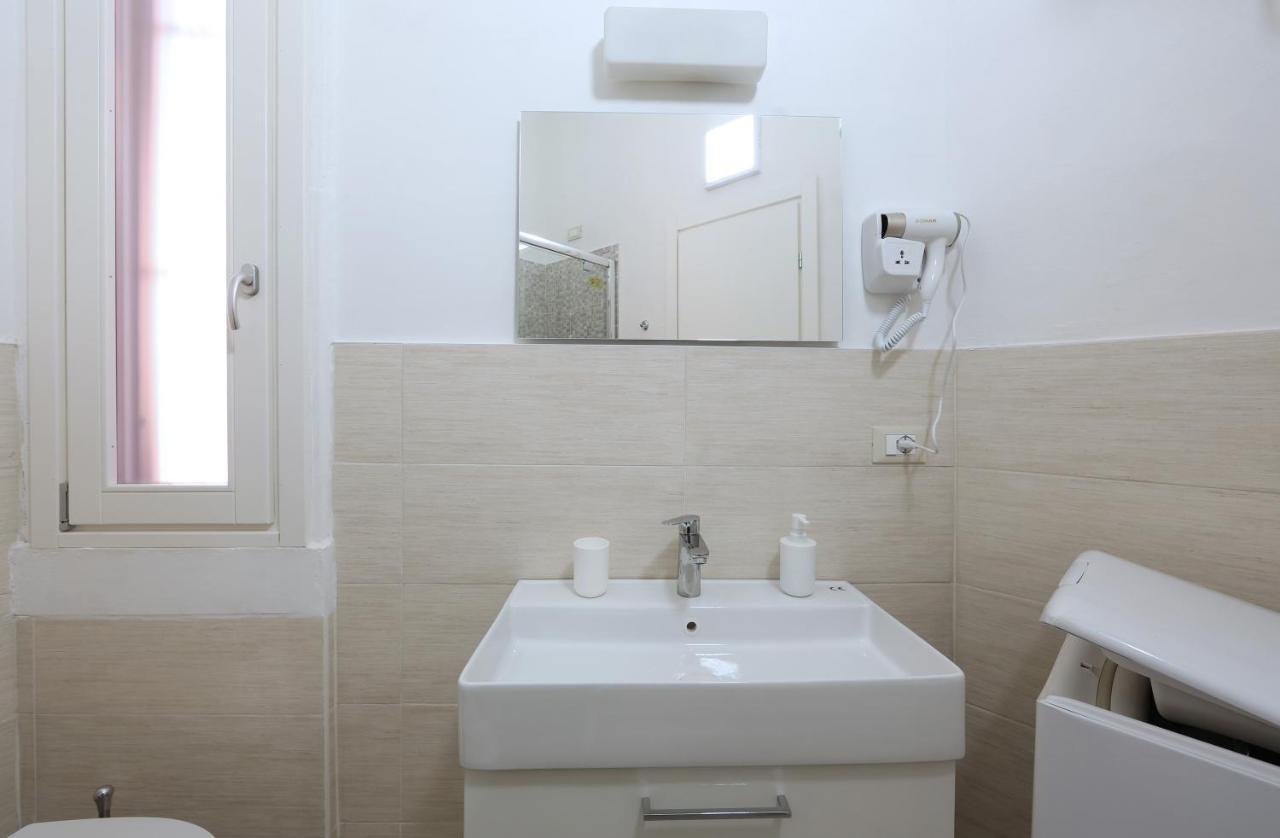 Casajulienne Apartment มิลาน ภายนอก รูปภาพ